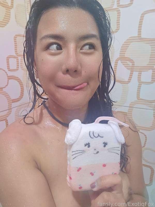When your bath sponge is as horny as you 😋

About my content #joi #react #reaction #pornreact #hentaireact #hentai #solo #masturbation #funny #edging #gooning #goon #goonsession
