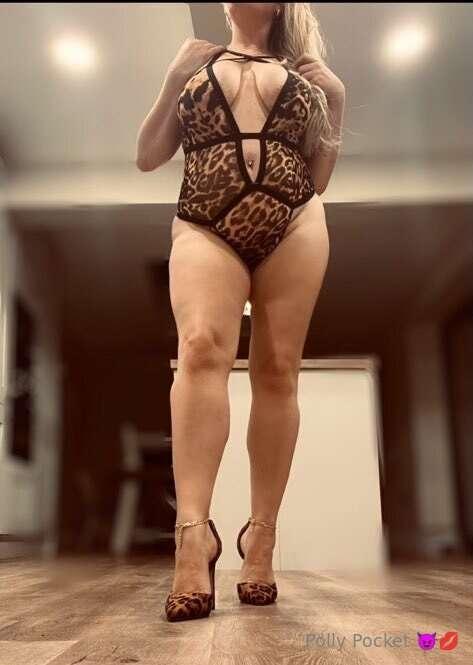 Who’s horny for a sexy chubby blonde this morning? Let me kn..