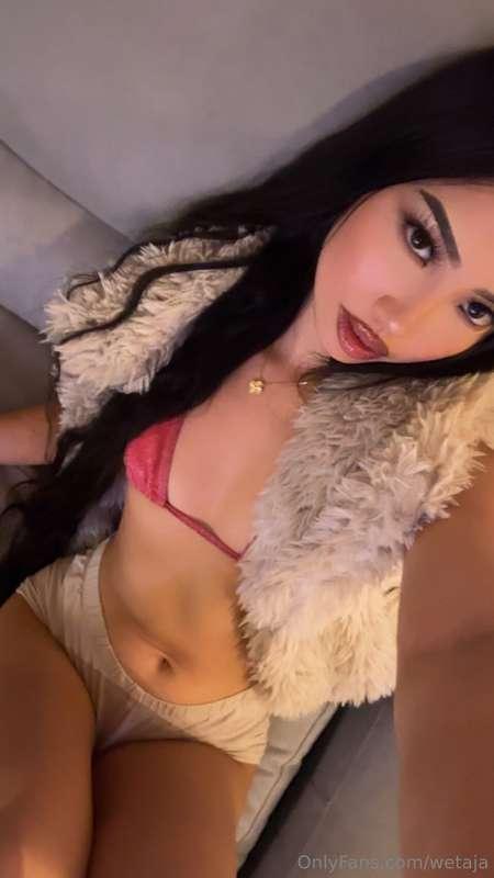 careful… these eyes hold secrets you’re not ready for😈