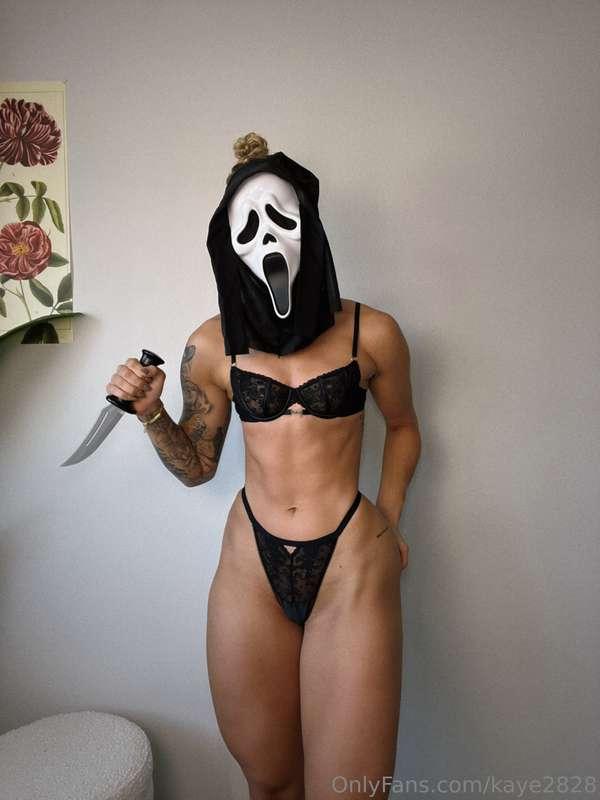 What's your favorite scary movie?👻