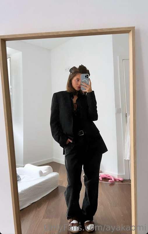 cute outfit yes?