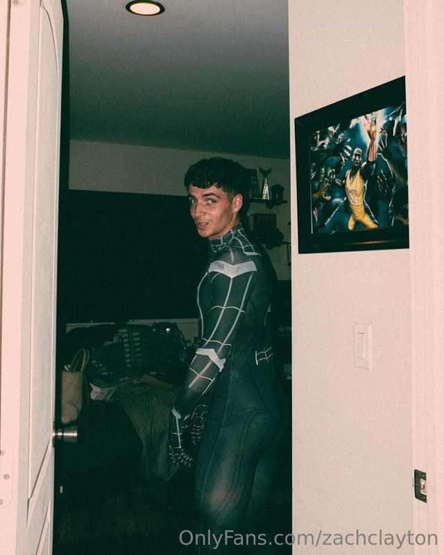 zachclayton image #0