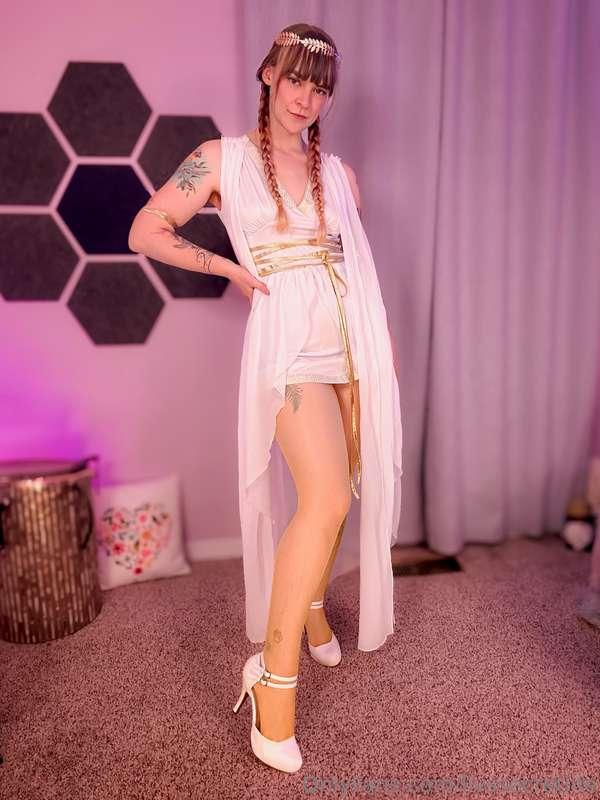 livssecretlife image #1