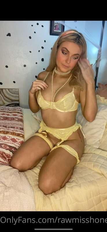 rawmisshoney image #2