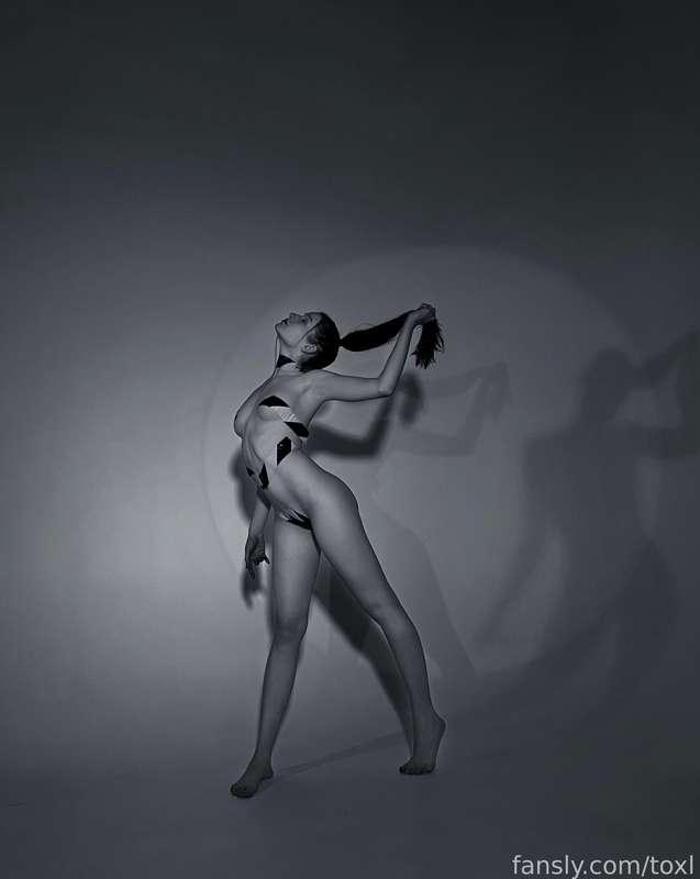 toxl image #1
