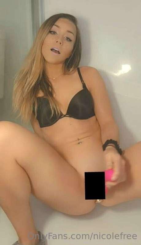 nicolefree main image