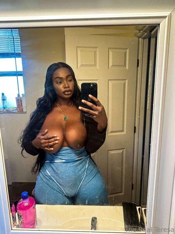 Do I look good enough to eat? 😋