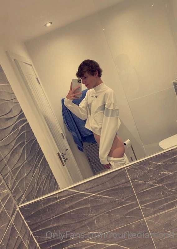 sporty twink