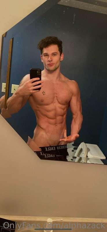 Getting my ass fingered later for the first time😈