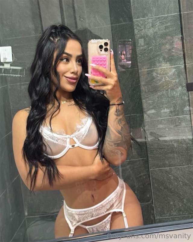 are you lonely baby?🫣 talk to me💦🔥