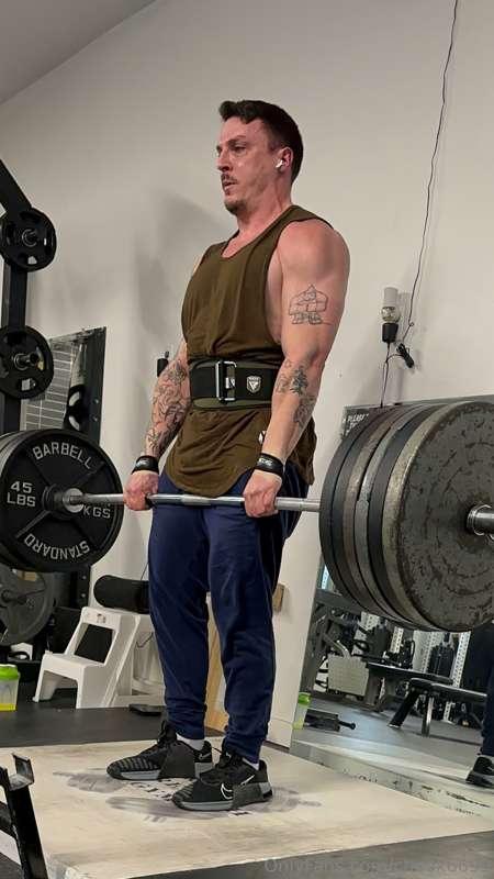 Sometimes you have to look not so sexy so you can be sexy! 💦..