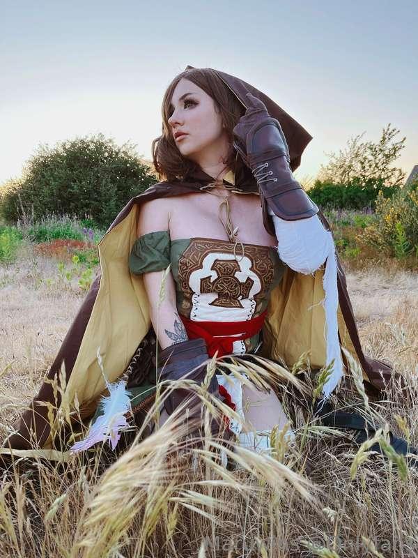 Shanalotte 🍃  I went and took photos of my Emerald Herald co..