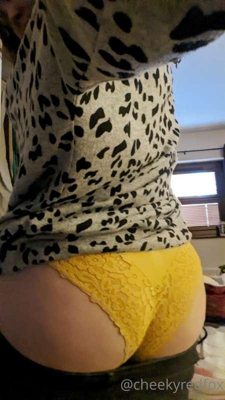 A little sunshine to get you in the mood! Spring is on the w..