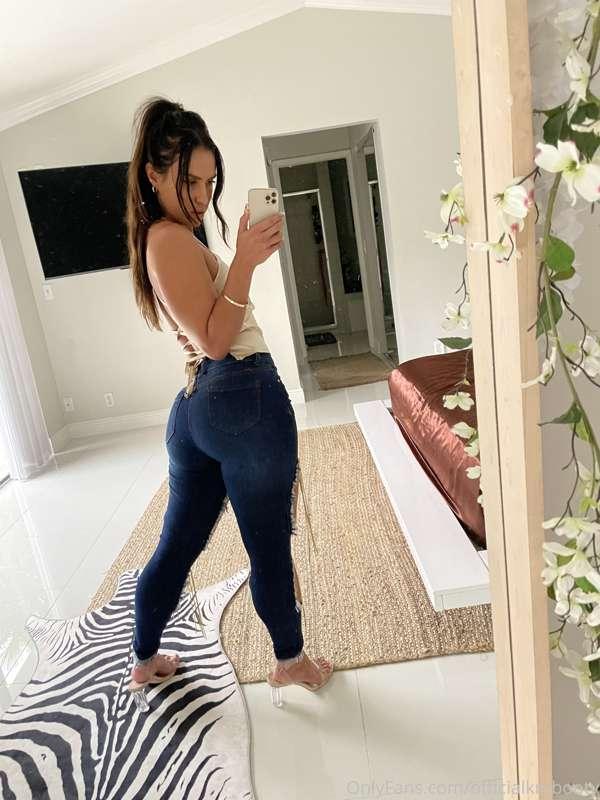 kelsimonroeofficial image #3