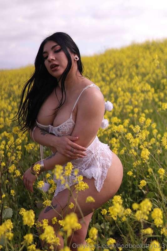 Let’s go play in the flowers together 🫶🏽💦