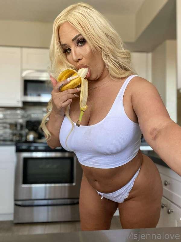 Good morning babe!! What's for breakfast?