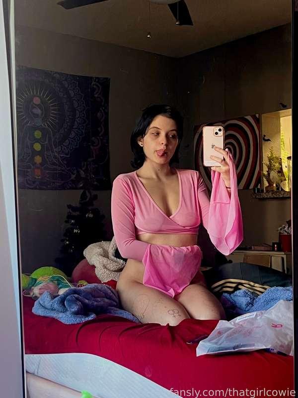 thatgirlcowie image #2