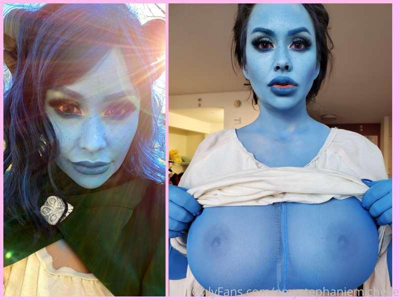 Jester at KatsuCon!
Big Tiddie Blue Berry in the hotel! 💁‍♀️
