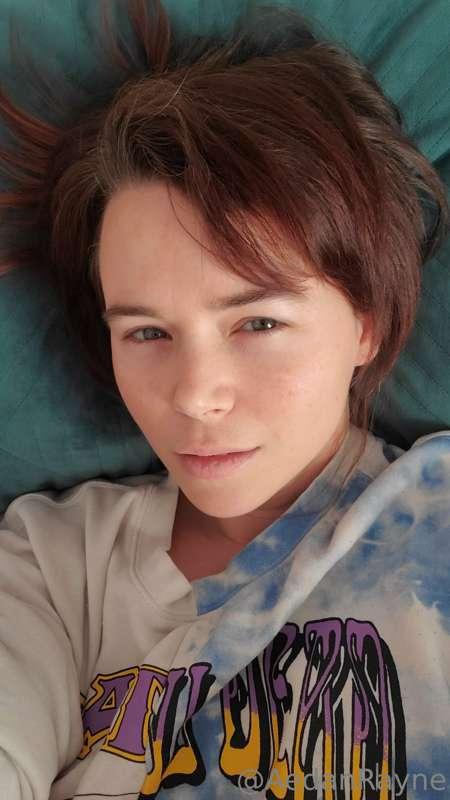 I'm an ankle biter. a literal ankle biter. I'll bite ur fook..