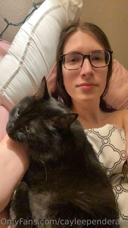 Tonight’s cuddle puddle 🥰. I could use a big spooon though…