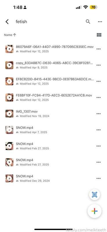 hi babes! i’m selling my pee fetish content if anyone’s interested! it’s $50 for all these videos. message me if you wanna buy 💦💦