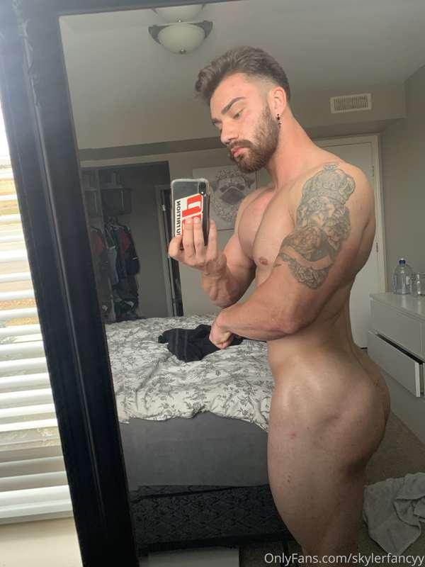 It’s Friday it’s gunna be a good day 💦💦