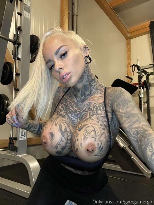 💦The best Cardio is sex 💦 you like it when a girl can ride y..