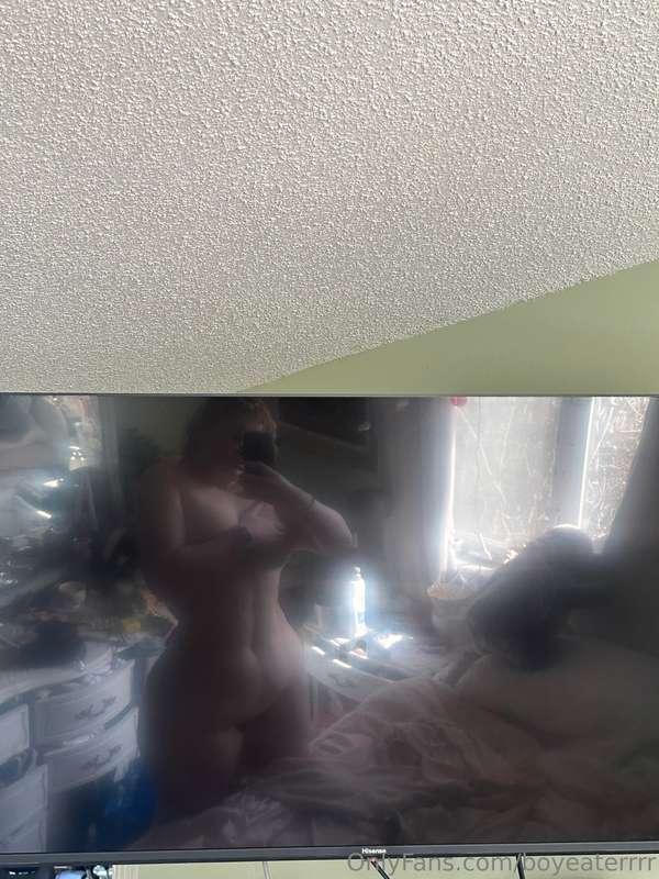 ignore my messy room i’m cleaning it today 😭