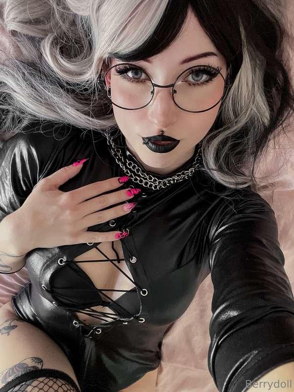 Say hi on @berrydoll.vip 🖤 onlyfans.com/berrydoll.vip