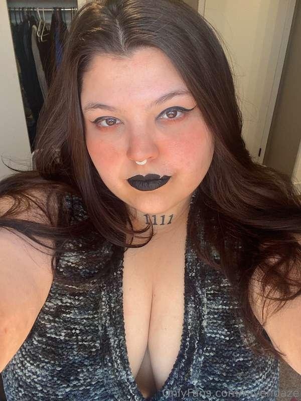 Hope you had a good day at work. Will you cum for me today? ..