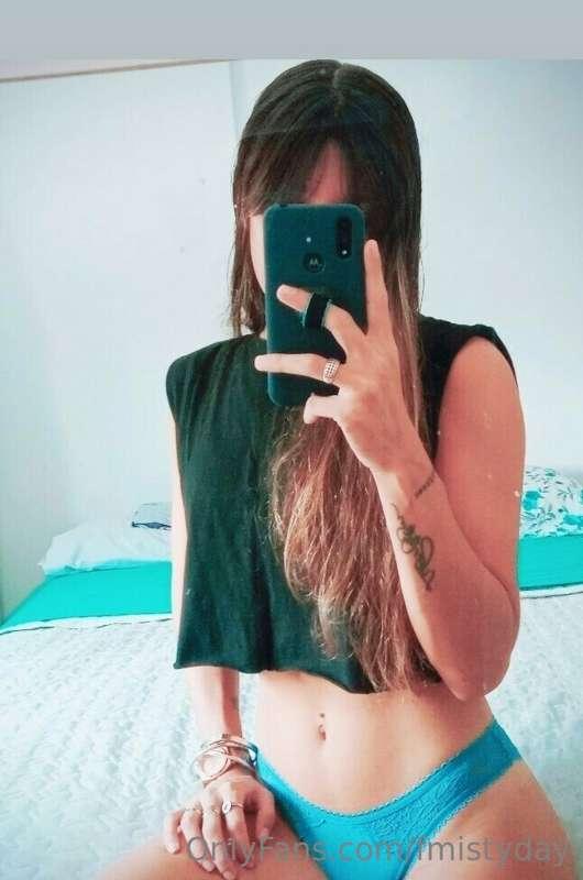 green and sky blue 😌