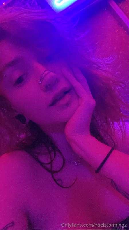 Purple pics :) (swipe for the nudes)