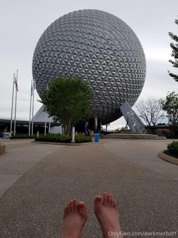 Cute feet at Epcot 😎. Which one of ya is going to refund my ..