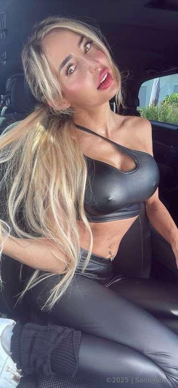 Würdest du so mit mir raus?😏