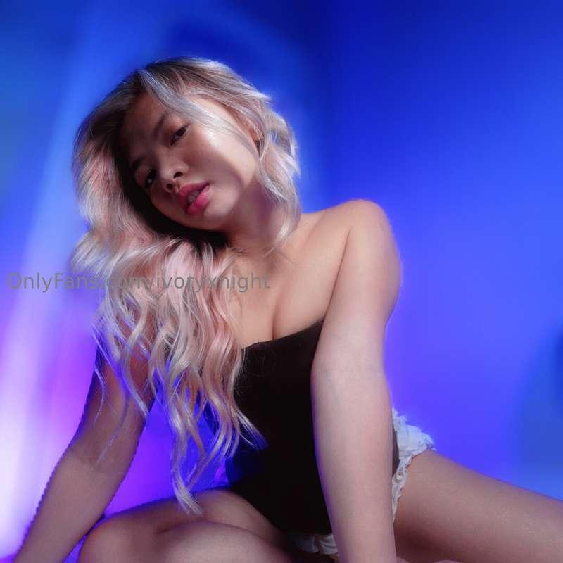 send me a private tip so i can make your day with a naughty ..