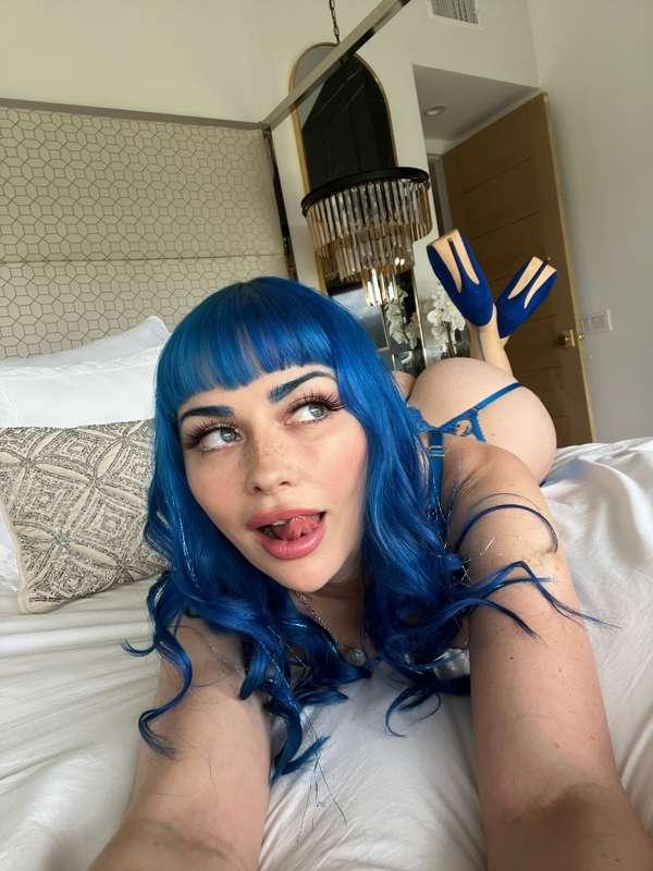 jewelzblu image #1