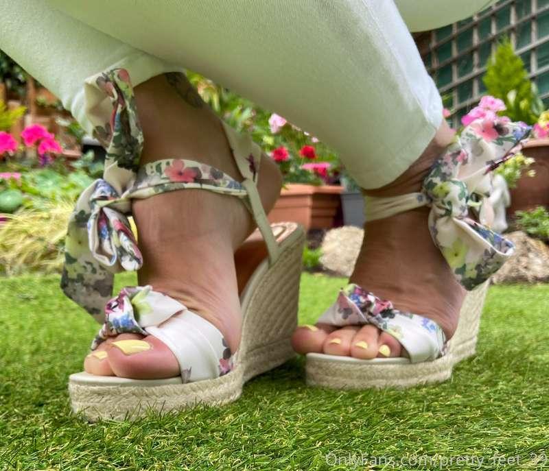 pretty_feet_39 image #0