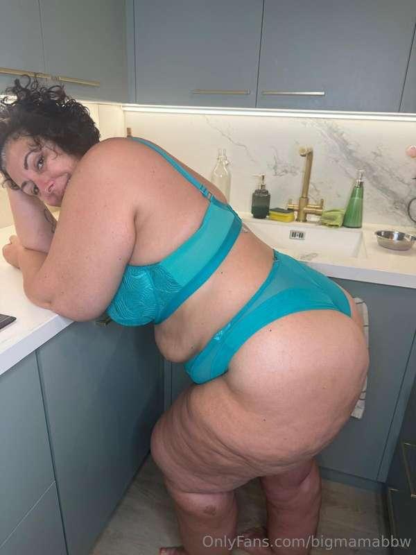 Can you handle my big ass? 🔥