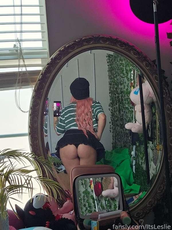 itsleslie image #1