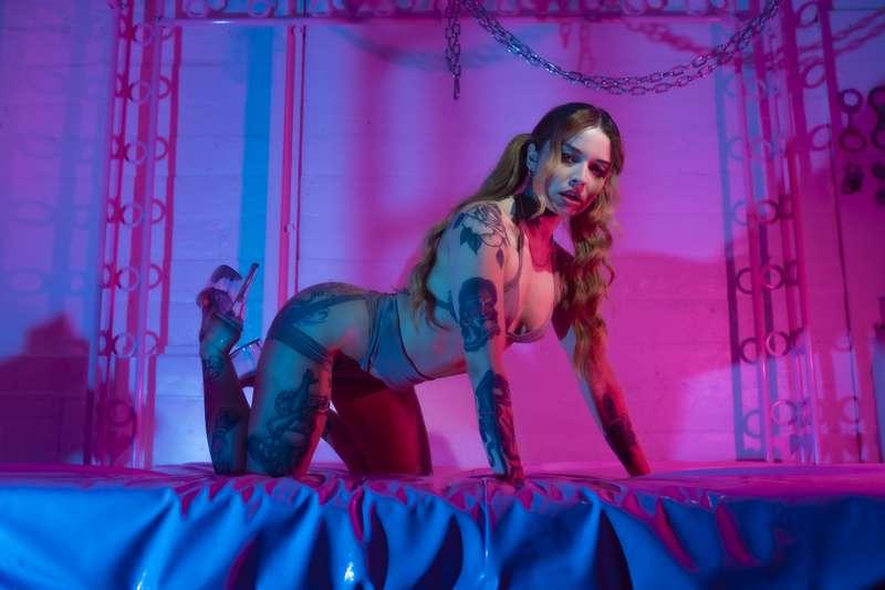 vanessavegaxx image #2