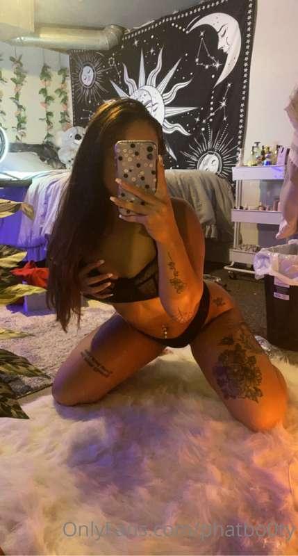 to all of my new and old subs tell me what you’d like to see..