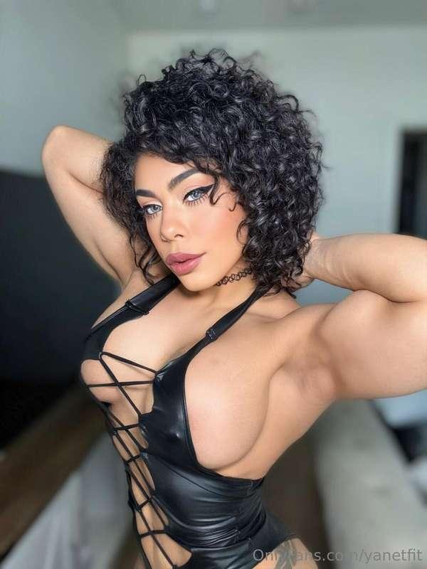 Strong enough to hold you but I’ll let you admire first. 💪