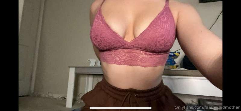 DM me to see more ❤️❤️