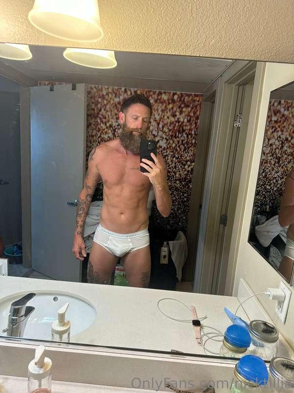 😘