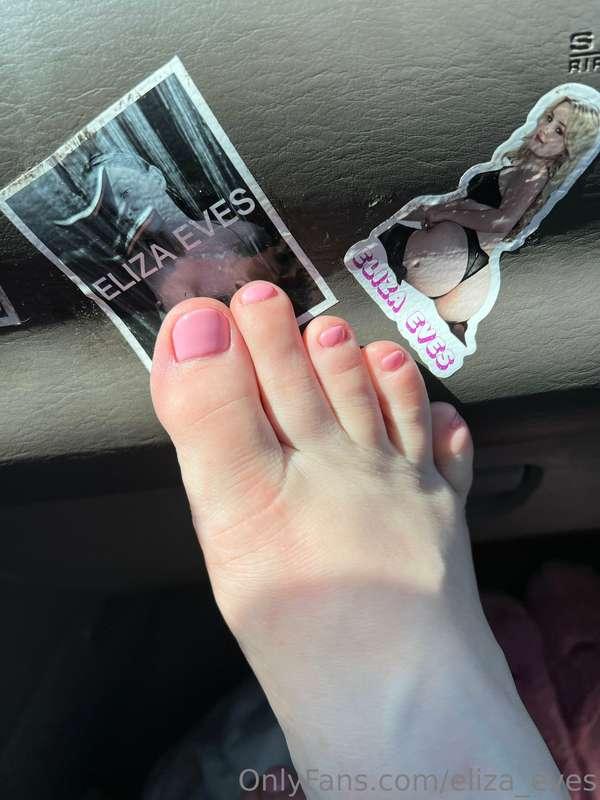 feet pics ☺️