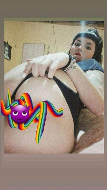 🔞SUBSCRIBE FOR FREE🔞
Follow my tattooed friend who is very h..