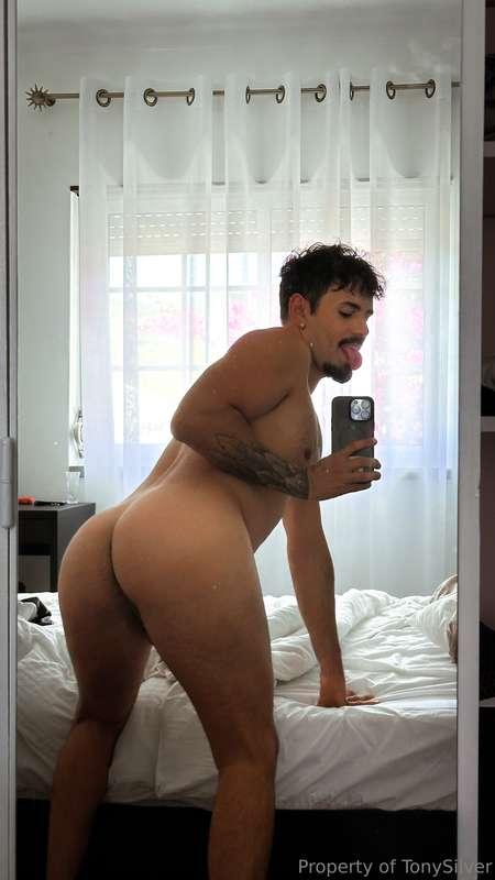 Eat my peach 🍑   Mange mes pêches 🍑