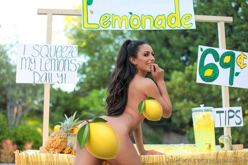 sarenabanks image #3