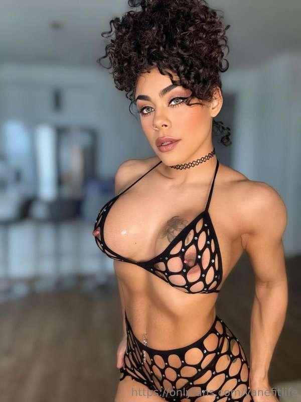 I’m not your gym crush… I’m your fantasy in motion 😈