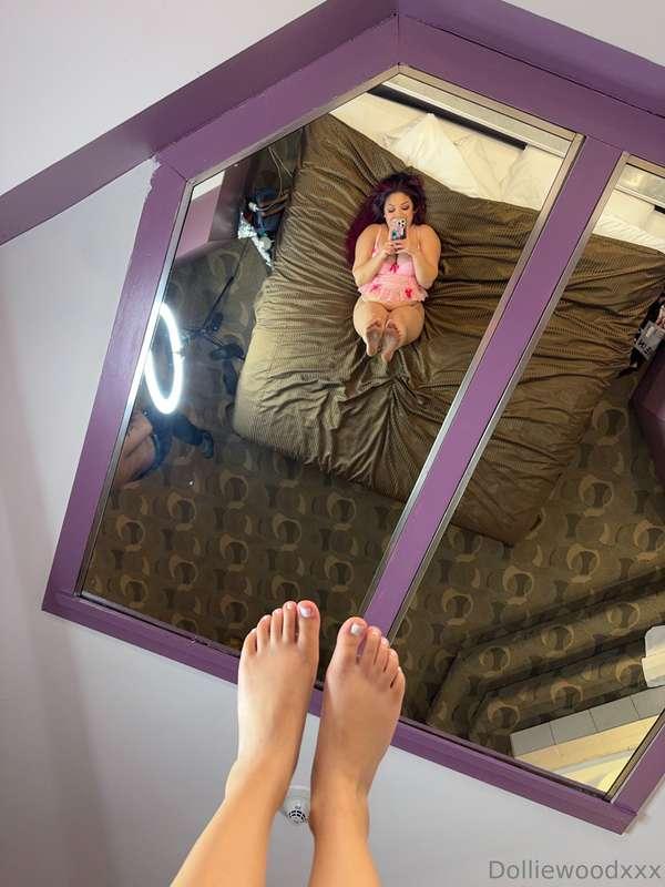 do you like my feet?